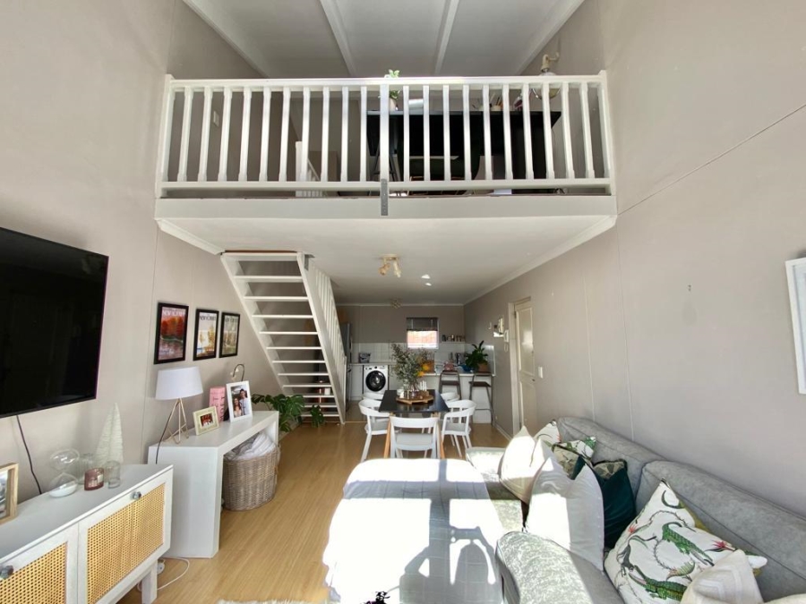 1 Bedroom Property for Sale in Green Point Western Cape